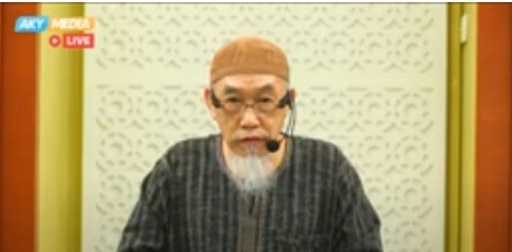 Etiquette of Eating & Drinking