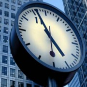 CINCO ANTES DE LAS CINCO